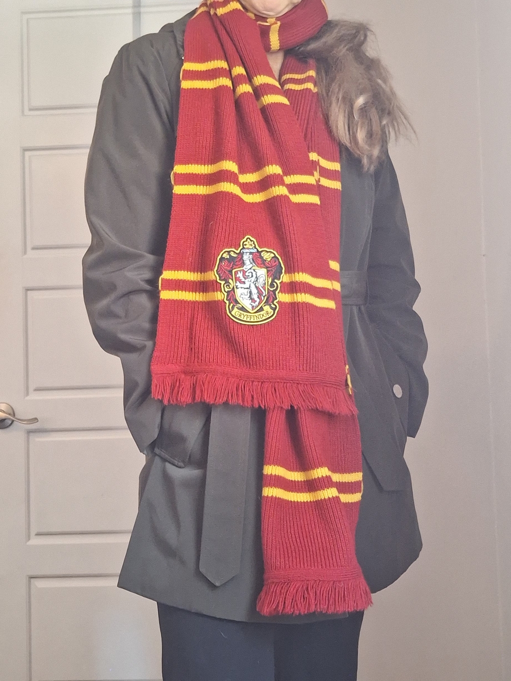 Gryffindor Crest Red & Gold Knit Scarf